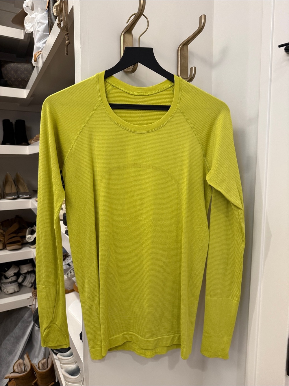 Lululemon Swiftly Tech Longsleeve Shirt 2.0,  chartreuse / bright yellow, size 8